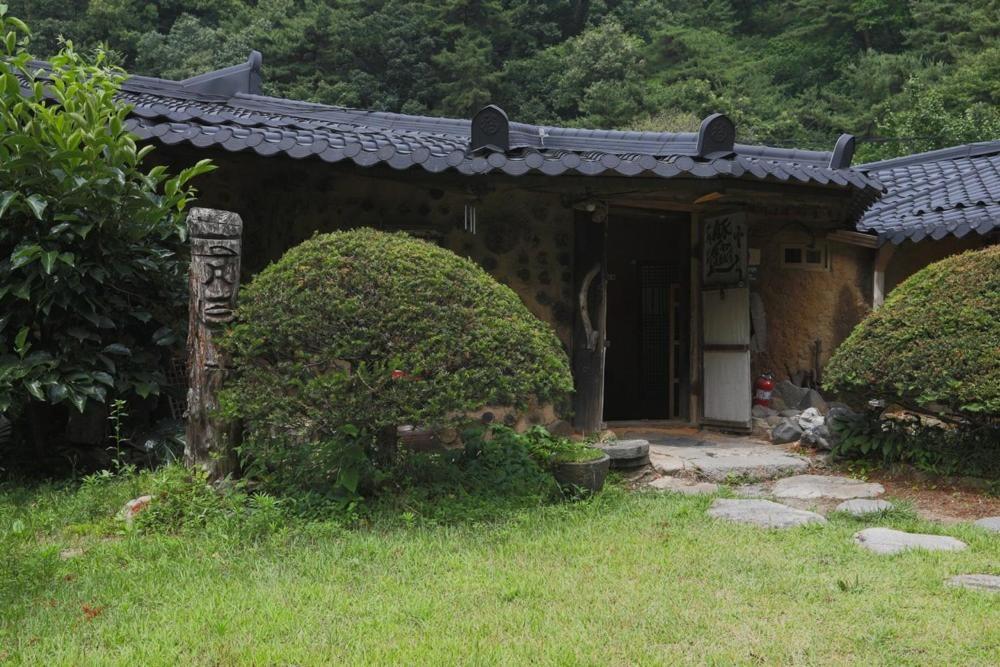 Hoengseong Daraegol Sanbang Pension Habitación foto